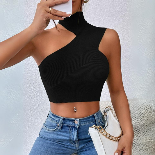'It girl' cut-out crop top.